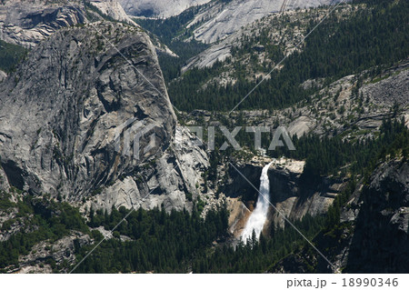 ネヴァダ滝　Nevada Falls ヨセミテ国立公園 18990346