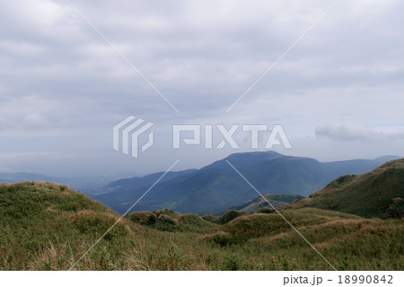 Mt. Qixing main peak in Yangmingshan National Park Mt. Qixing main peak in Yangmingshan National Park 18990842
