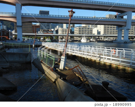 神戸港震災メモリアルパーク 18990995