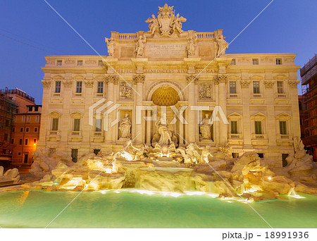 Fountain di Trevi in Rome, Italy 18991936