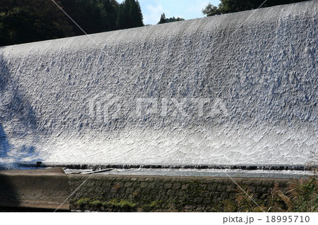白水溜池堰堤 18995710