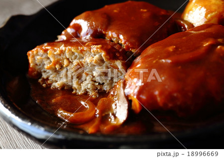 煮込みハンバーグ 18996669