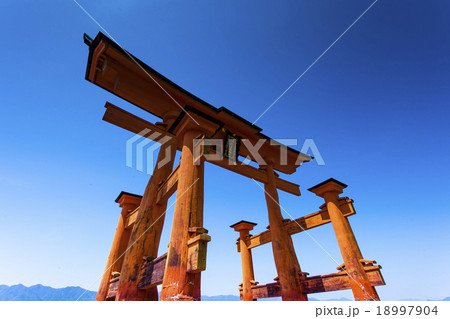 Miyajima, Famous big Shinto torii Miyajima, Famous big Shinto torii 18997904