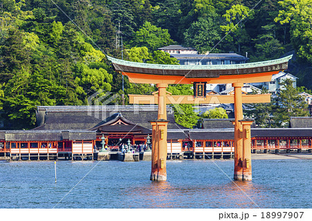Miyajima, Famous big Shinto torii Miyajima, Famous big Shinto torii 18997907