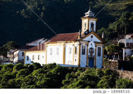 View of a church of ouro preto in minas gerais  View of a church of ouro preto in minas gerais  18998510