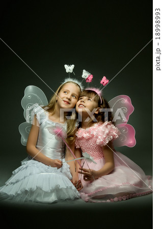 little girl 18998993