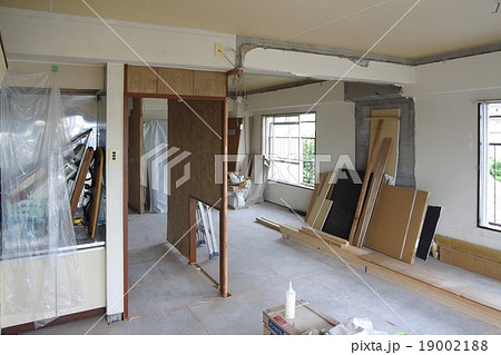 マンション リフォーム工事 解体現場 築30年 マンション リフォーム工事 解体現場 築30年 19002188