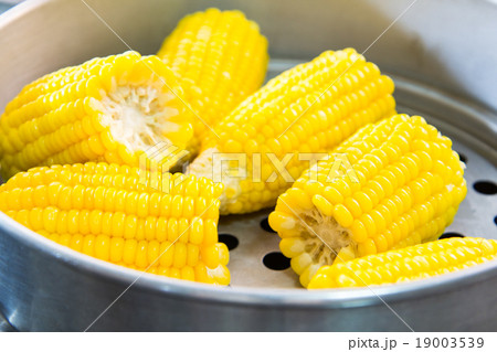 Streaming sweet corns 19003539