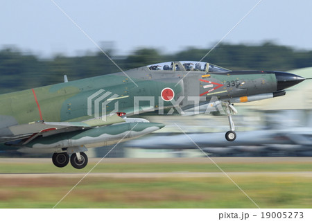 航空自衛隊 戦闘機 RF-4EJ 離陸 航空自衛隊 戦闘機 RF-4EJ 離陸 19005273