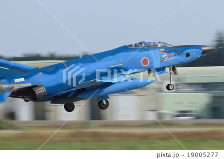 航空自衛隊 戦闘機 RF-4E 離陸 航空自衛隊 戦闘機 RF-4E 離陸 19005277