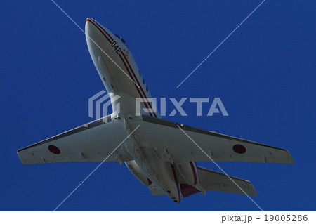 航空自衛隊　飛行機　U-125　 ローパス 19005286
