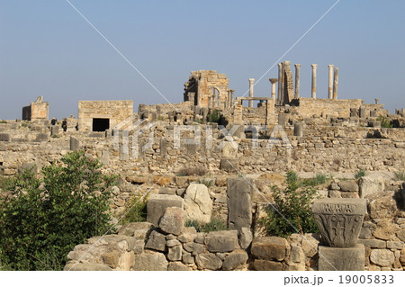 世界遺産　ヴォルビリス遺跡　モロッコ 19005833