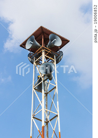 Speaker on high tower clear blue sky Speaker on high tower clear blue sky 19006852