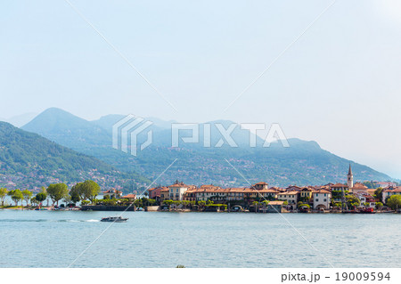 Lago Maggiore 19009594