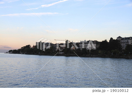 レマン湖畔の朝 19010012