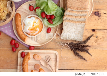 Breakfast with eggs, sausage, bread Breakfast with eggs, sausage, bread 19014682