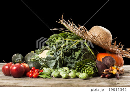 Assortment of green vegetables 19015342