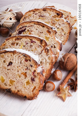 Christmas cake - Stollen 19016468