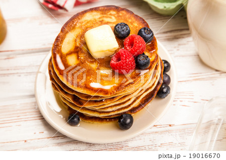 High pile of delicious pancakes 19016670