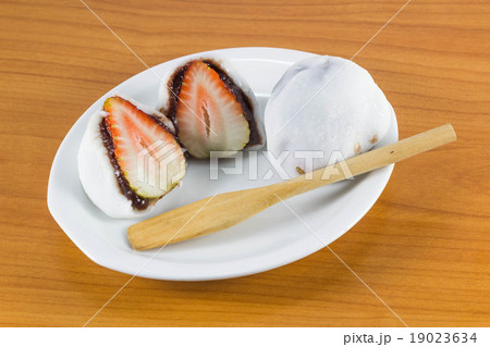 mochi stuff strawberry mochi stuff strawberry 19023634