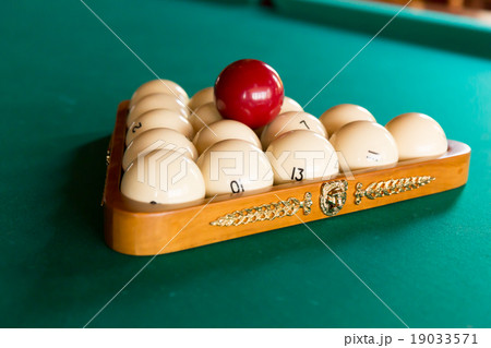 Billiard table 19033571