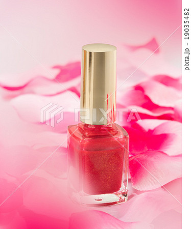 Pink nail polish 19035482