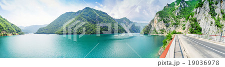 Pivsko Jezero, Montenegro 19036978