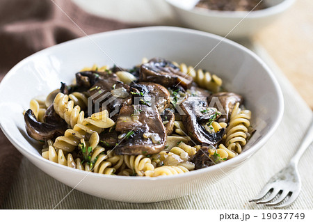 Pasta with mushroom and herb sauce Pasta with mushroom and herb sauce 19037749