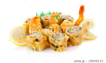 fried shrimp with sushi roll 19049125