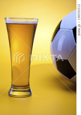 Beer collection, football, bright vibrant alcohol Beer collection, football, bright vibrant alcohol 19050312