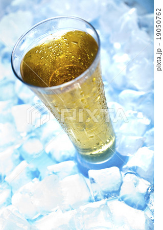 Beer collection, bright vibrant alcohol theme Beer collection, bright vibrant alcohol theme 19050762