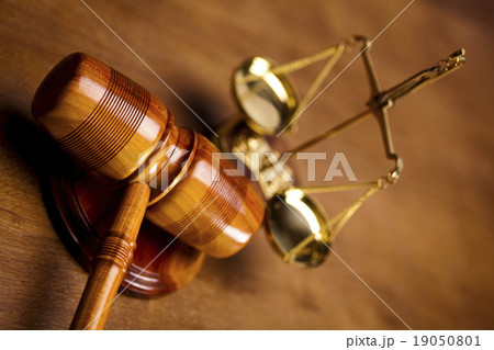 Judge gavel, ambient light vivid theme Judge gavel, ambient light vivid theme 19050801