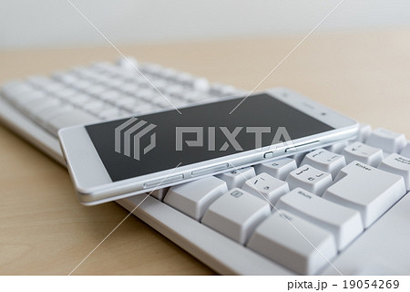 スマートフォン 19054269