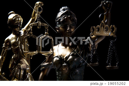 Statue of lady justice, Law concept 19055202