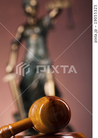 Judges wooden gavel, ambient light vivid theme 19055325