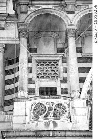 door westminster cathedral in london door westminster cathedral in london 19056206