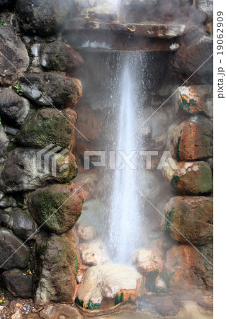 龍巻地獄（別府温泉） 19062909