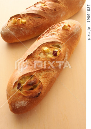 フランスパン 19064887