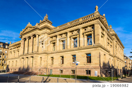 National and University Library of Strasbourg National and University Library of Strasbourg 19066982