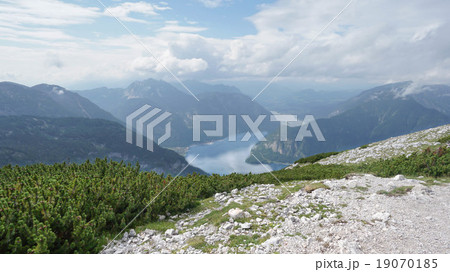 Landscape Mountain with lake view in Hallstatt 19070185