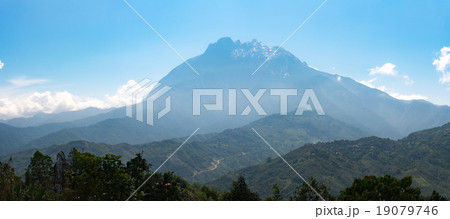 キナバル山　ボルネオ島 19079746