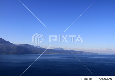 レマン湖の静かな湖面 19080820