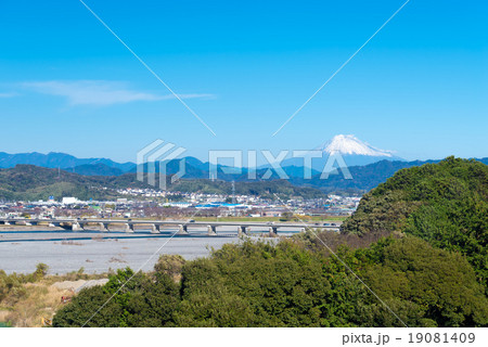 富士山と大井川 19081409