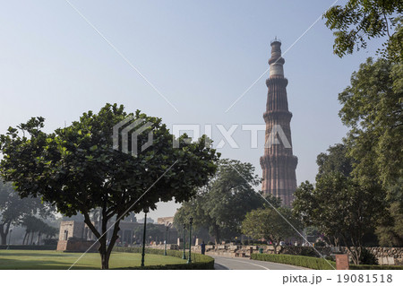 クトゥブミナール 19081518