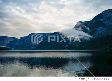Scenic landscape view of Hallstatt, Austria Scenic landscape view of Hallstatt, Austria 19082315