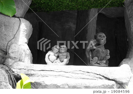 Monument of Monkey at Wat Saket(ワット・サケット:黄金の丘) Monument of Monkey at Wat Saket(ワット・サケット:黄金の丘) 19084596