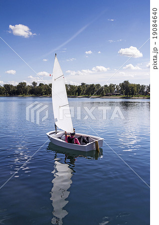 Sailing on the lake Sailing on the lake 19084640