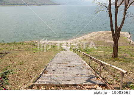 Stairs leading down to the water Stairs leading down to the water 19088665