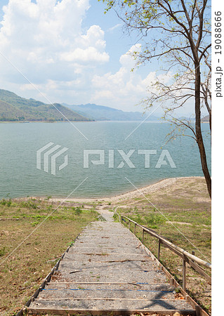 Stairs leading down to the water Stairs leading down to the water 19088666