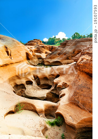 Sam-Pan-Bok Grand Canyon in thailand 19107593
